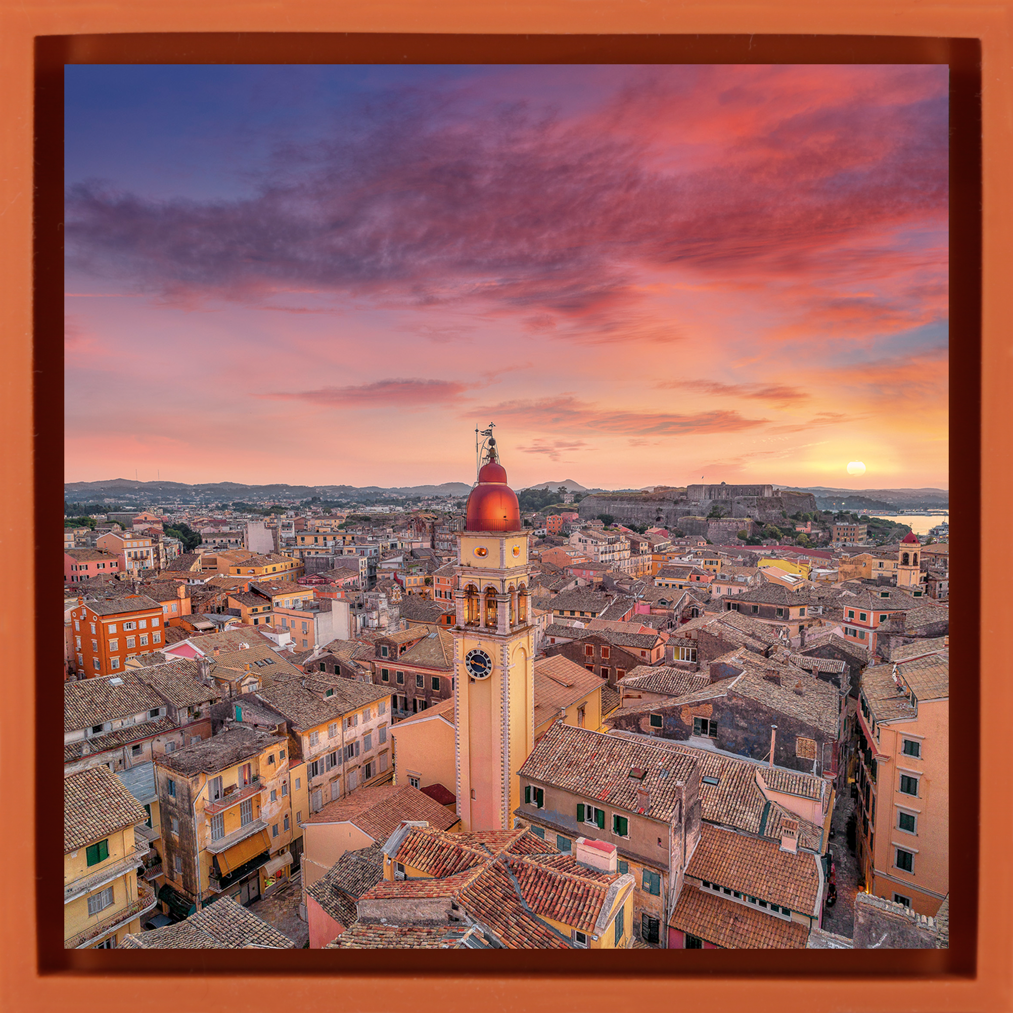 Saffron Sunset Over Corfu - Oranje Wrapp