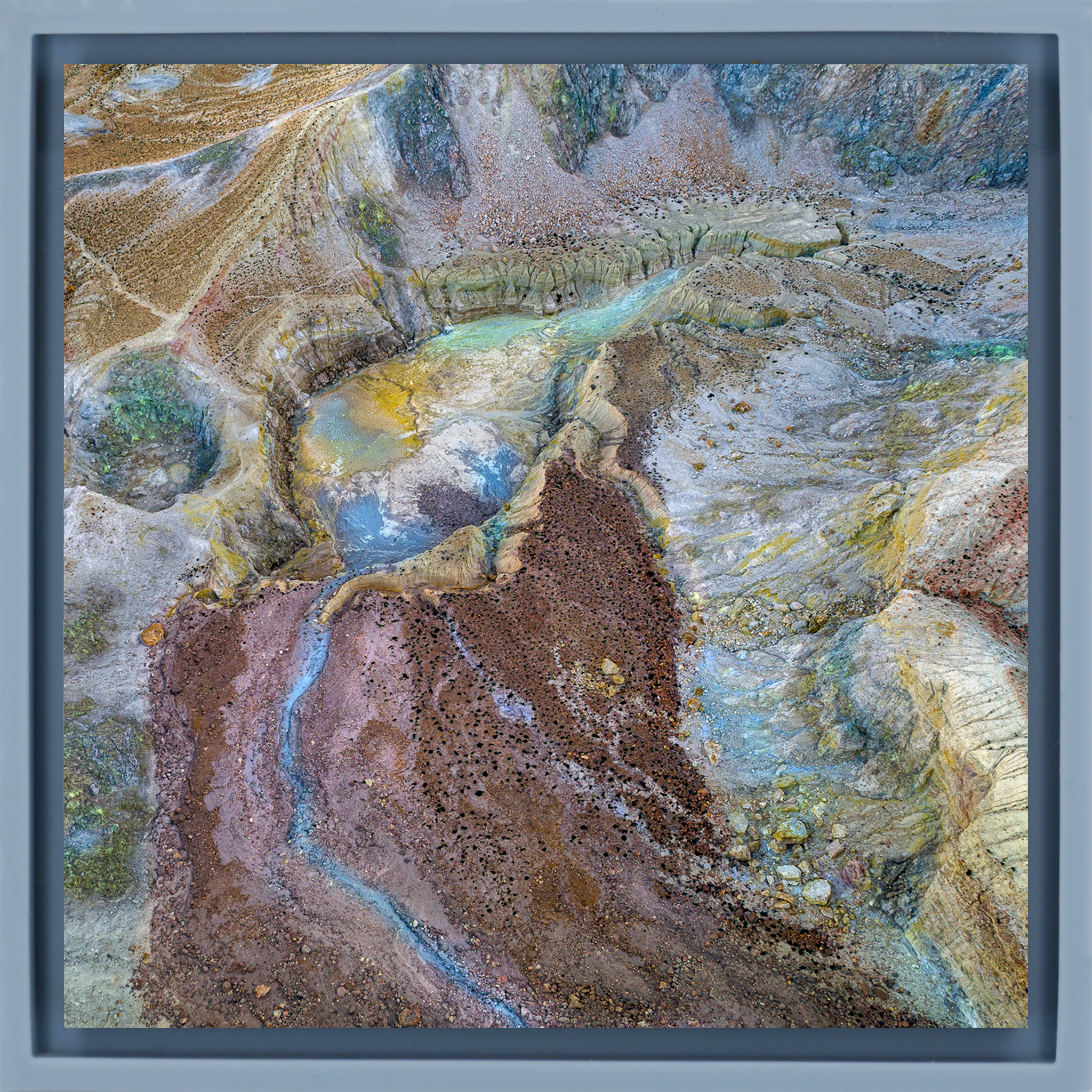 Nisyros Tinted Earth - Lichtblauwe Wrapp
