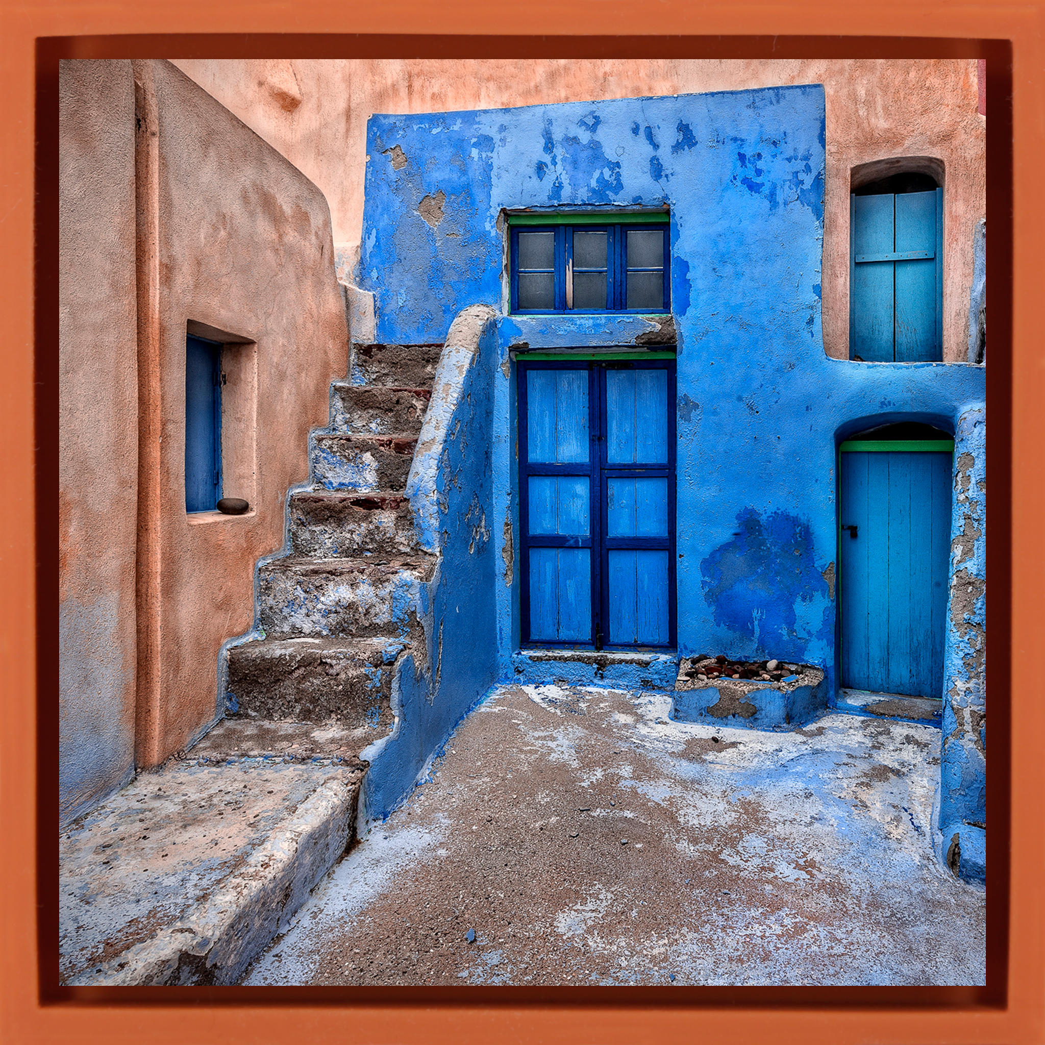 The Indigo Courtyard - Oranje Wrapp