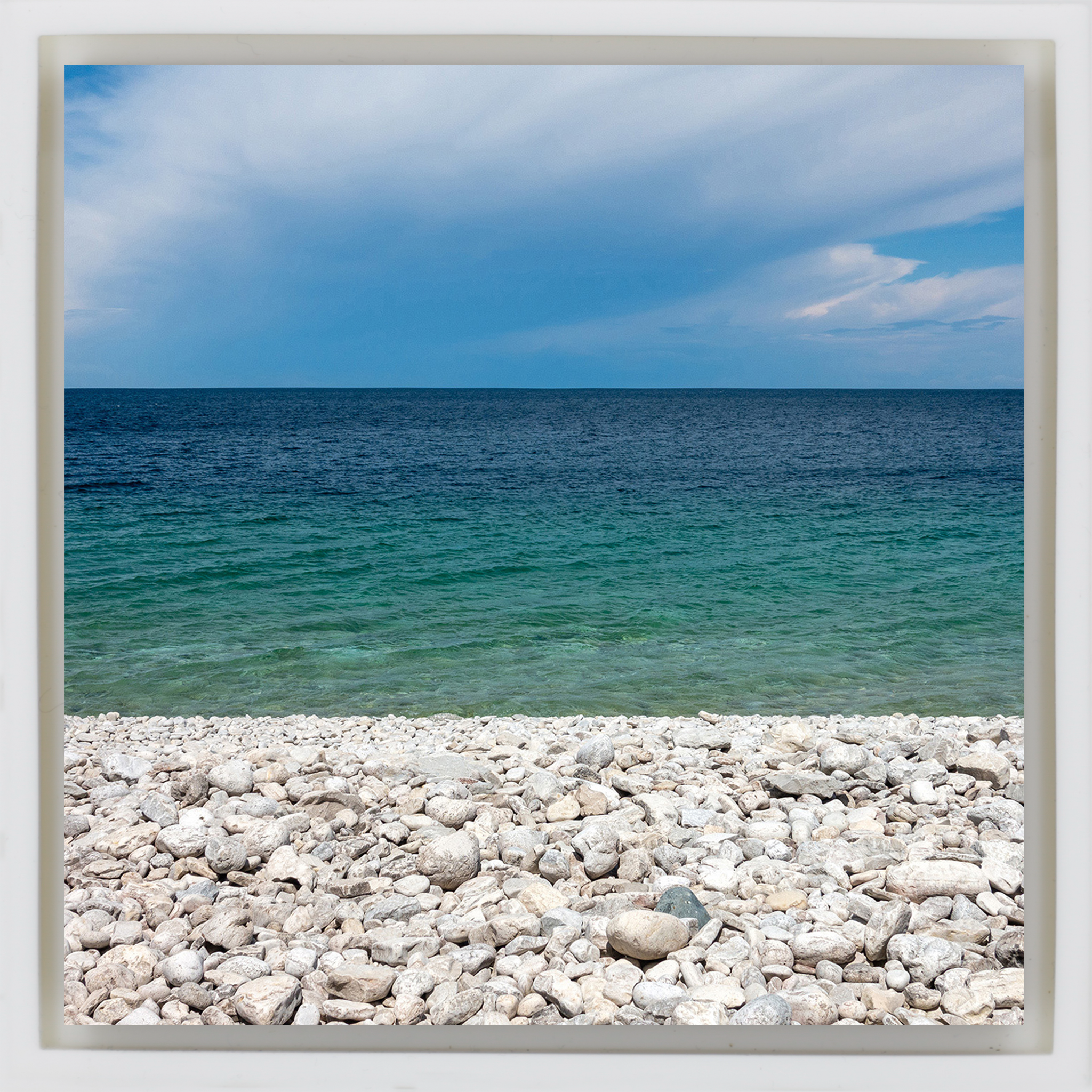 Three Layers Lake - Witte Wrapp