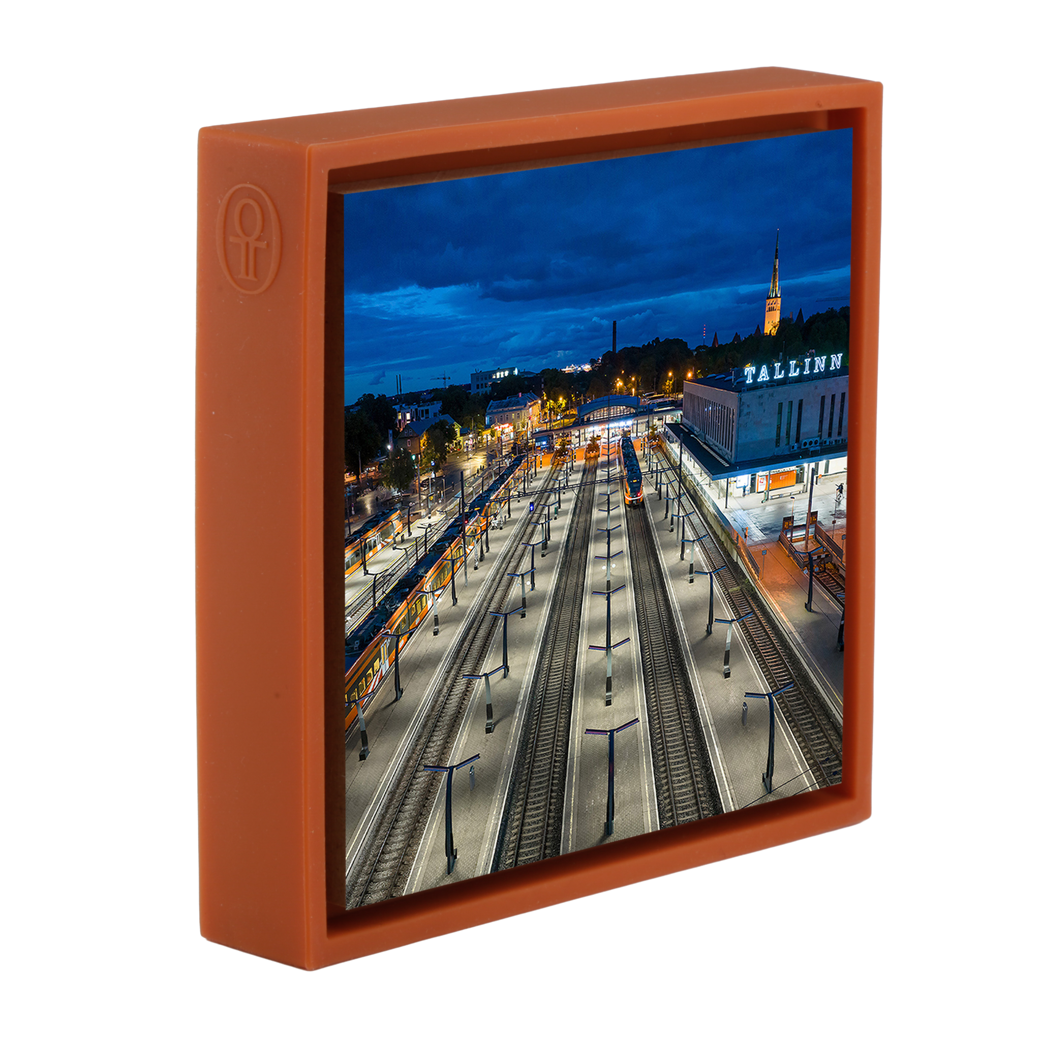 Tallinn Station - Oranje Wrapp