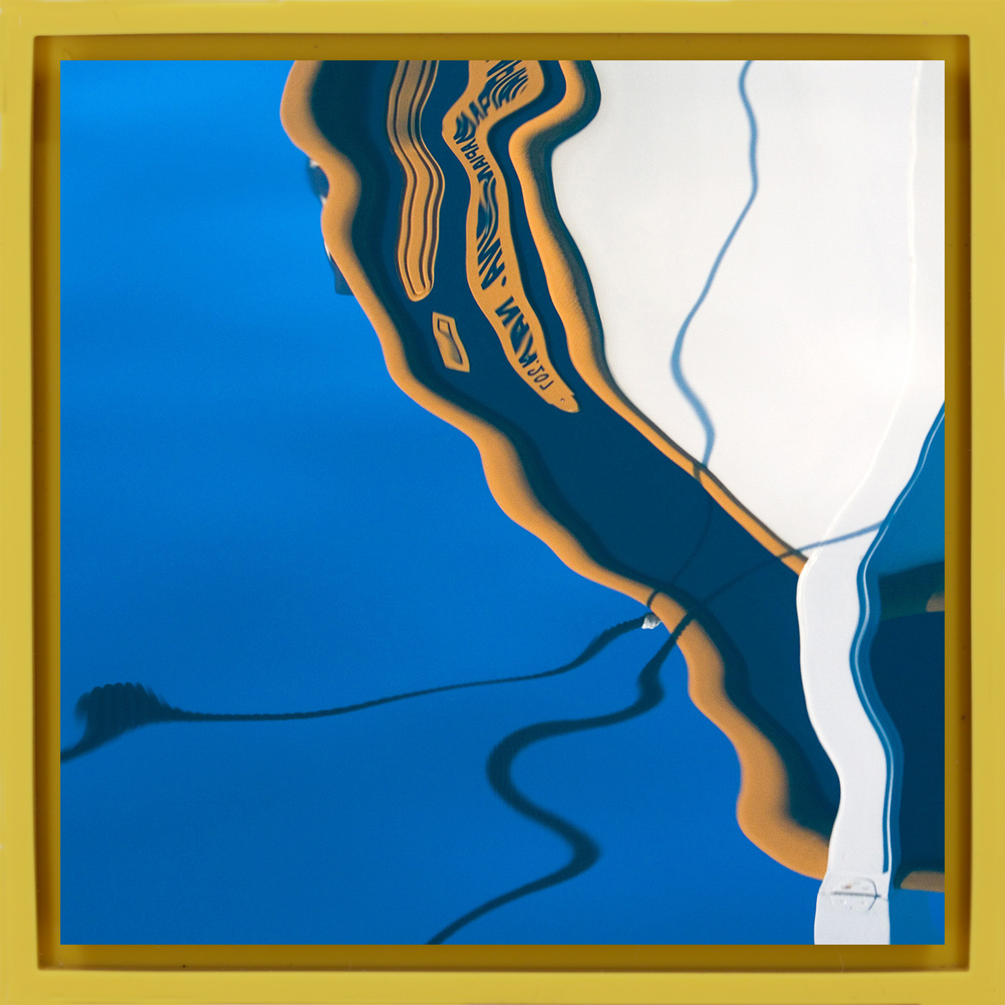 Mirror Water - Yellow Wrapp