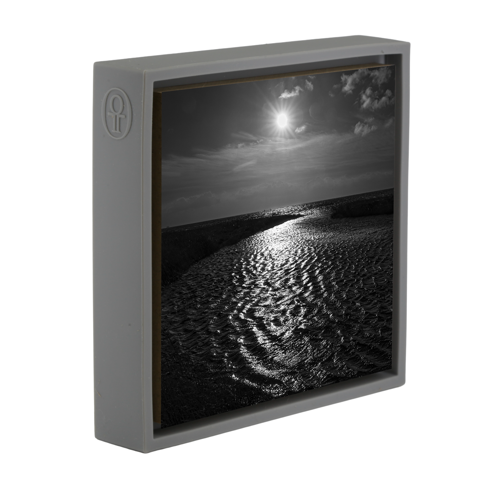 Waterway – Graue Verpackung