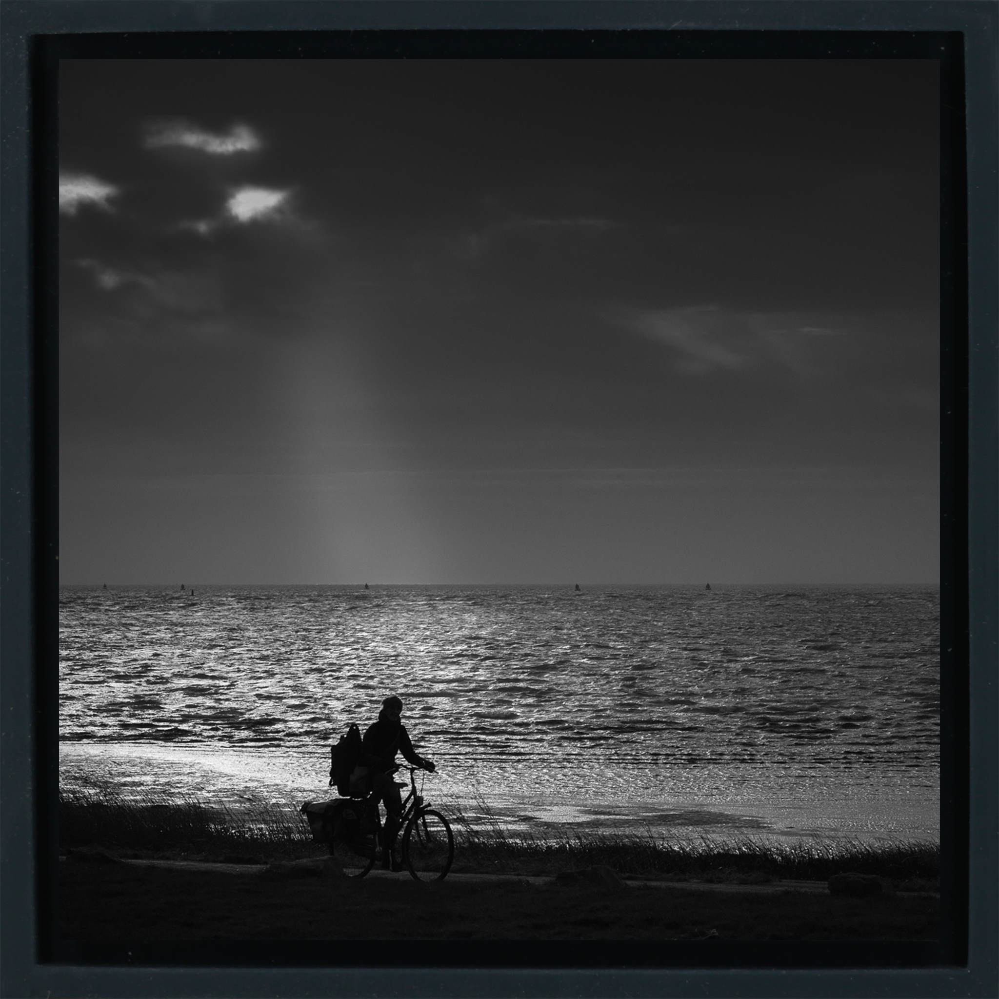 Unterwegs – Schwarze Verpackung