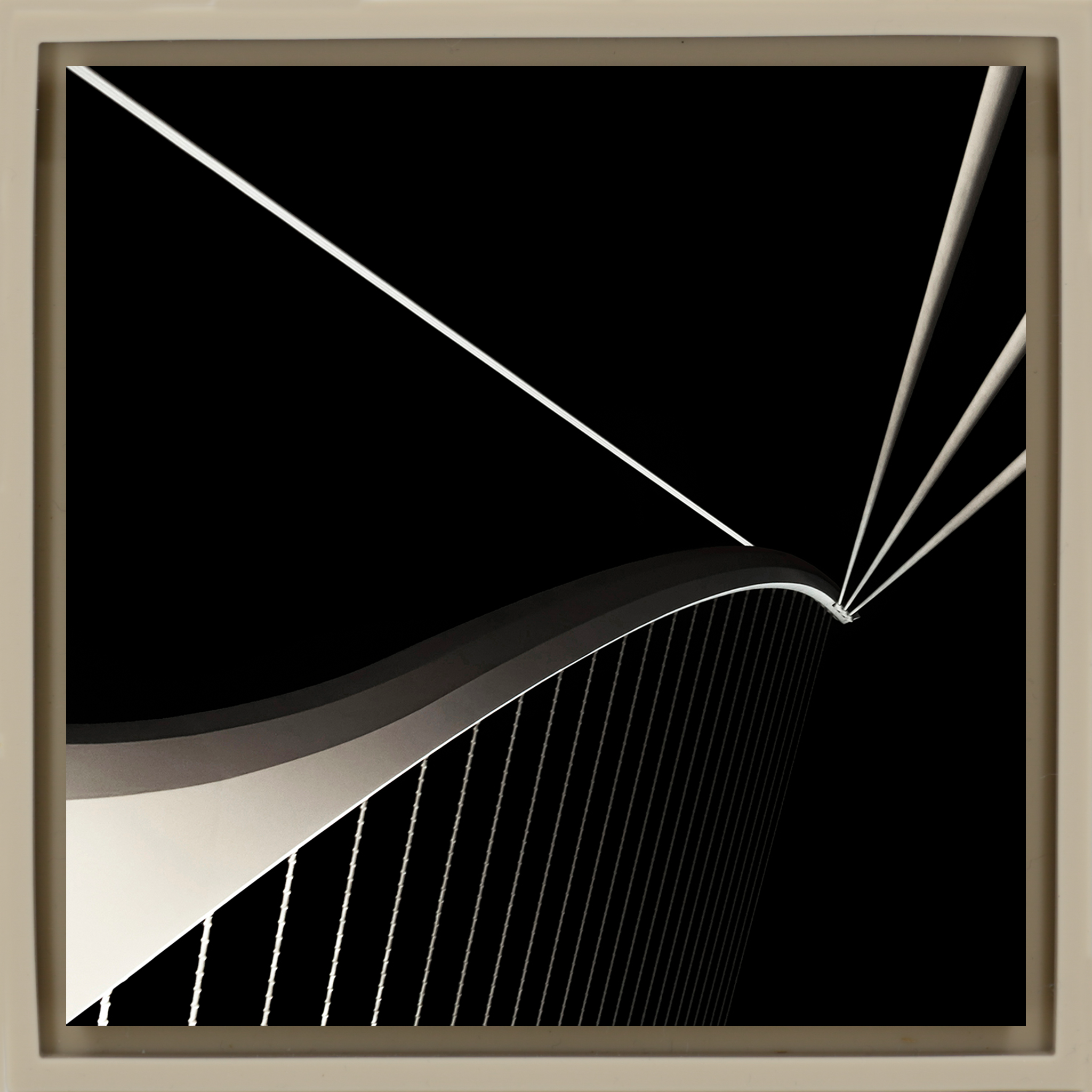 How to Cross a Bridge - Zandkleurige Wrapp