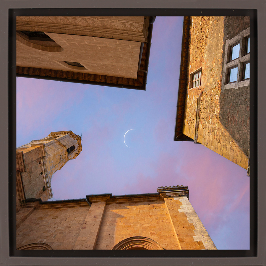Under the Tuscan Moon - Brown Wrapp