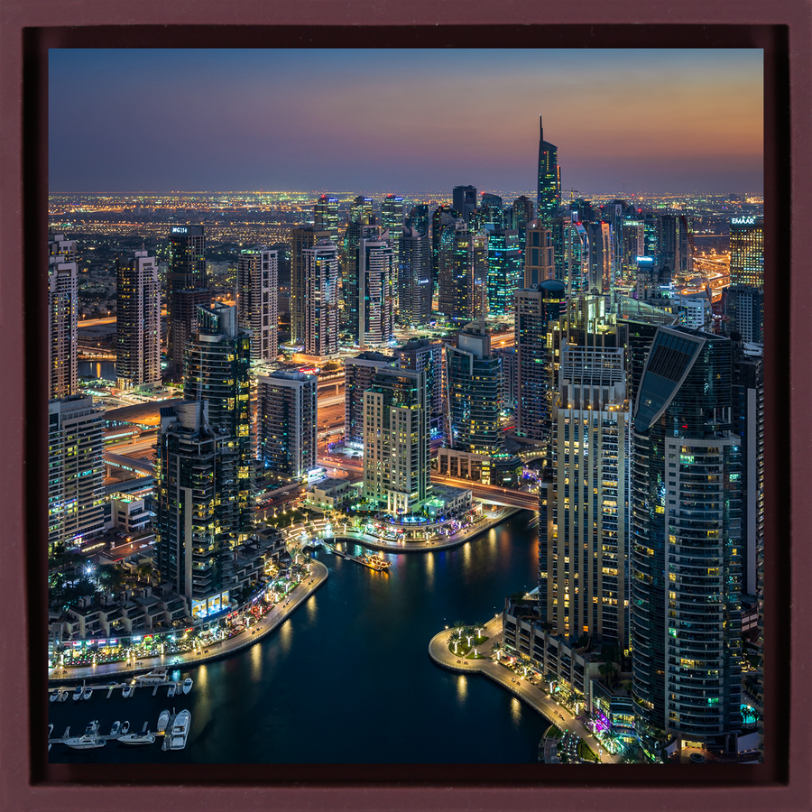 Dubai Marina - Lila Wrapp