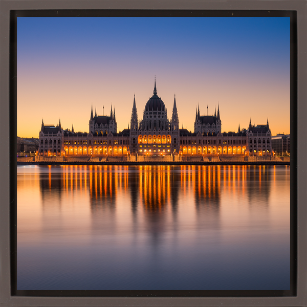 Parliament Building Budapest - Braune Wrapp