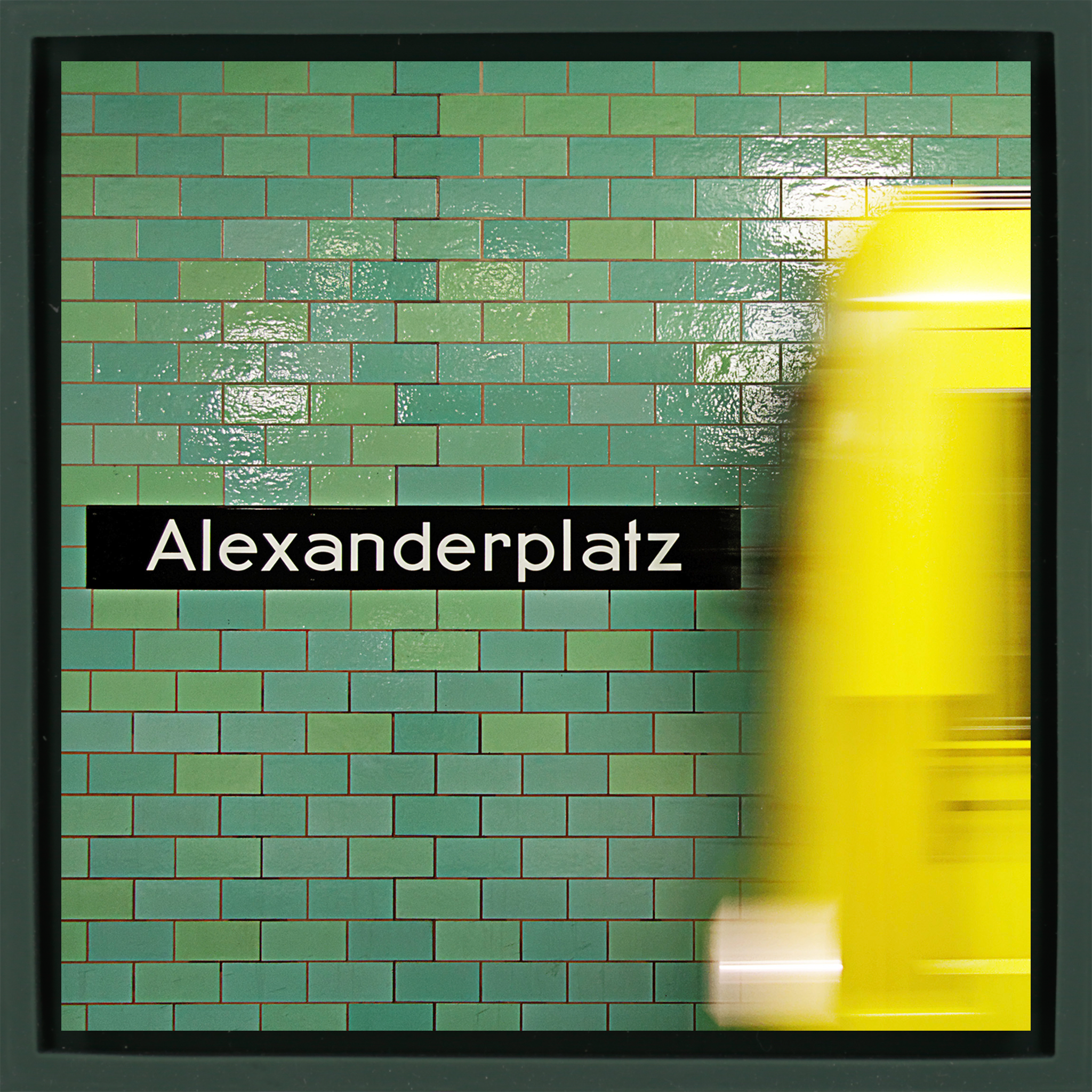 Reaching Alex - Donkergroene Wrapp