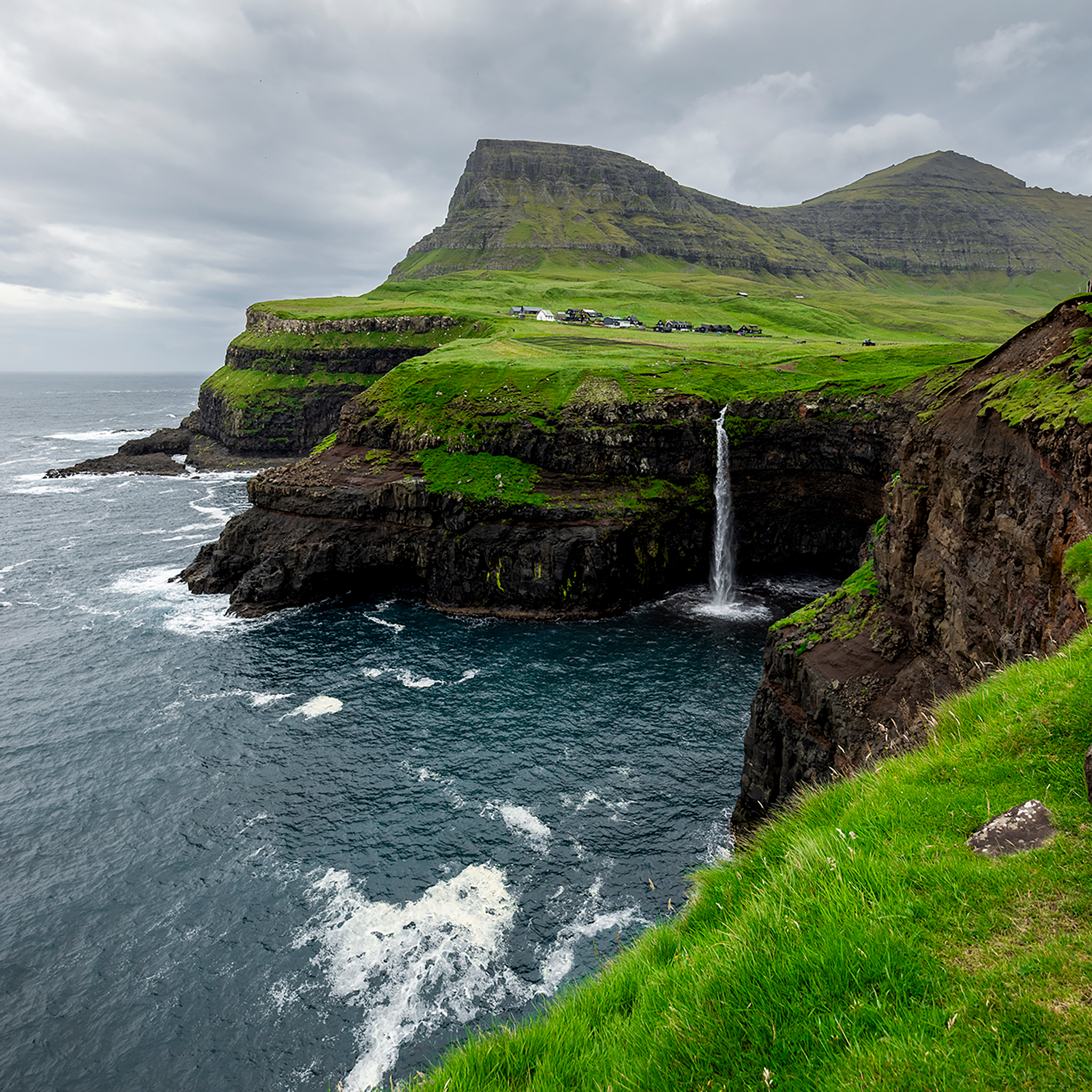 The Magic of Múlafossur- Collection: Faroer Islands