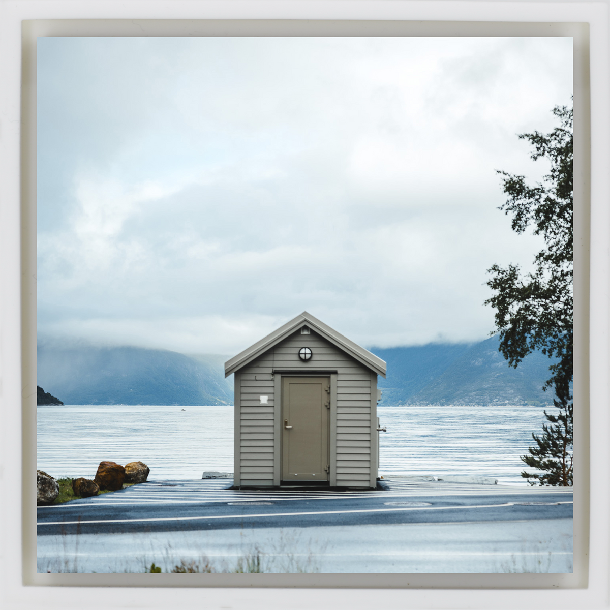 Hut - White Wrapp