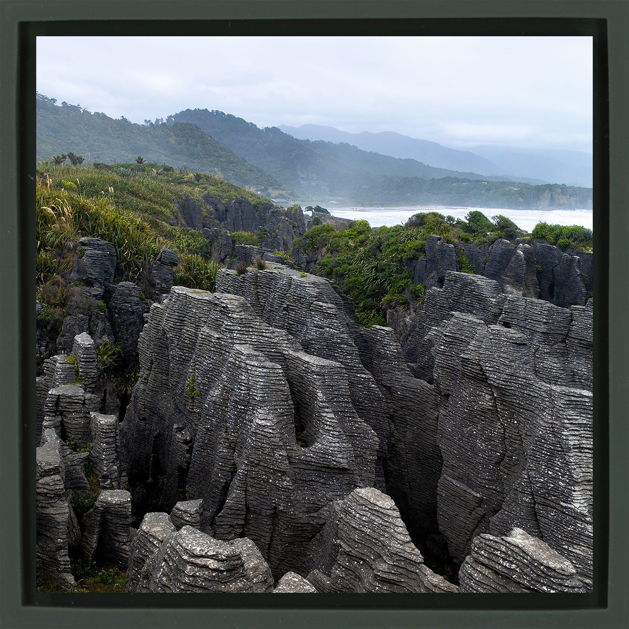 Punakaiki- Dark Green Wrapp