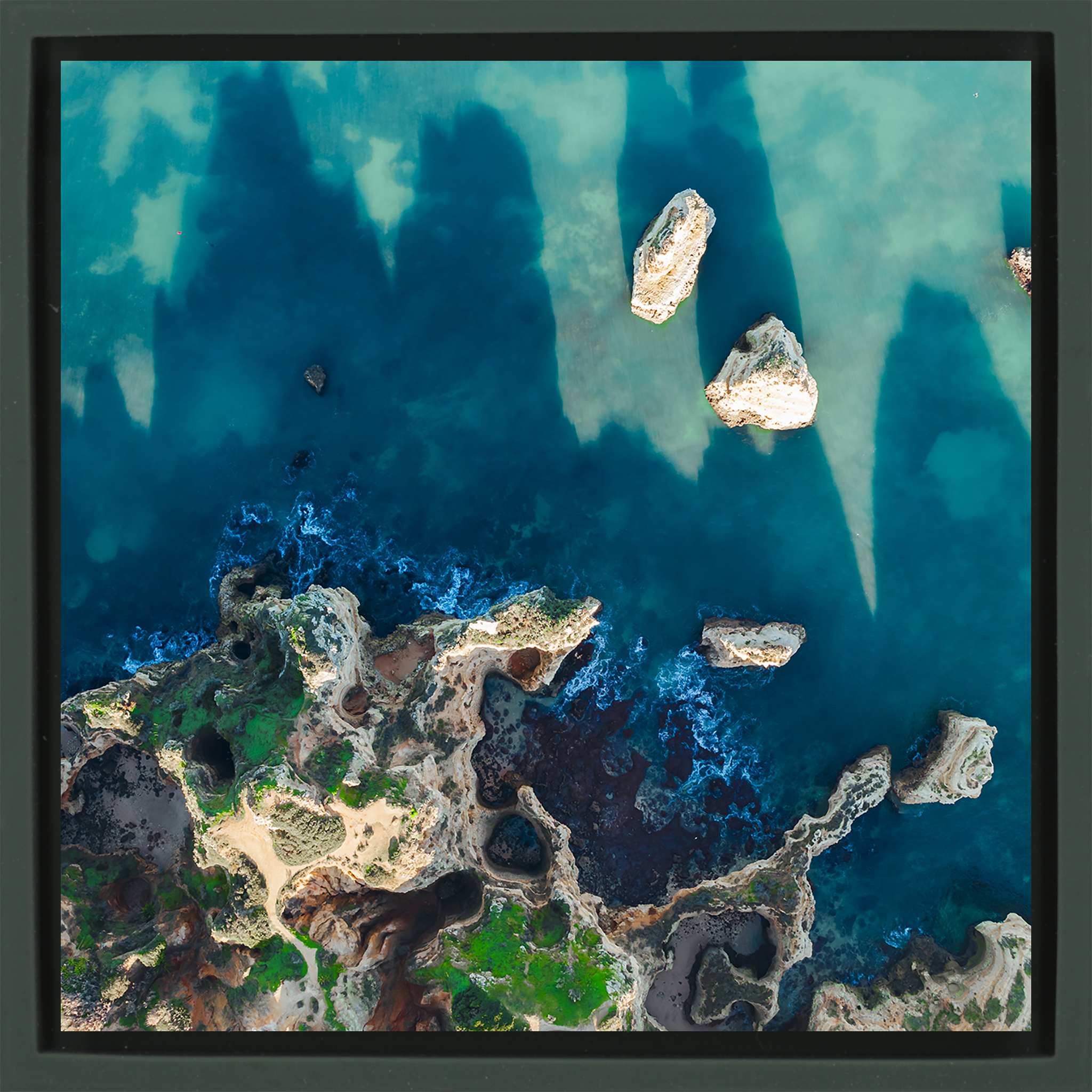 The Algarve from Above- dark green Wrapp