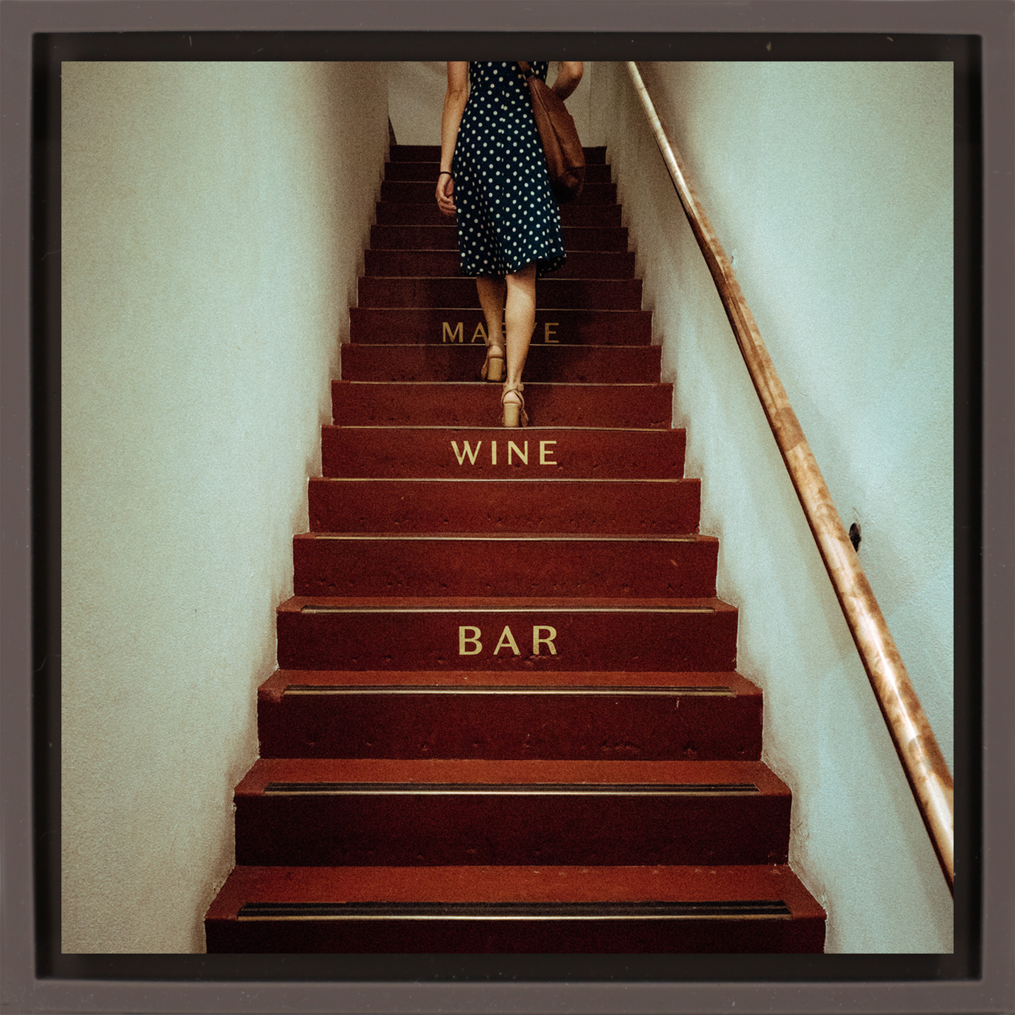 Wine Bar- Brown Wrapp