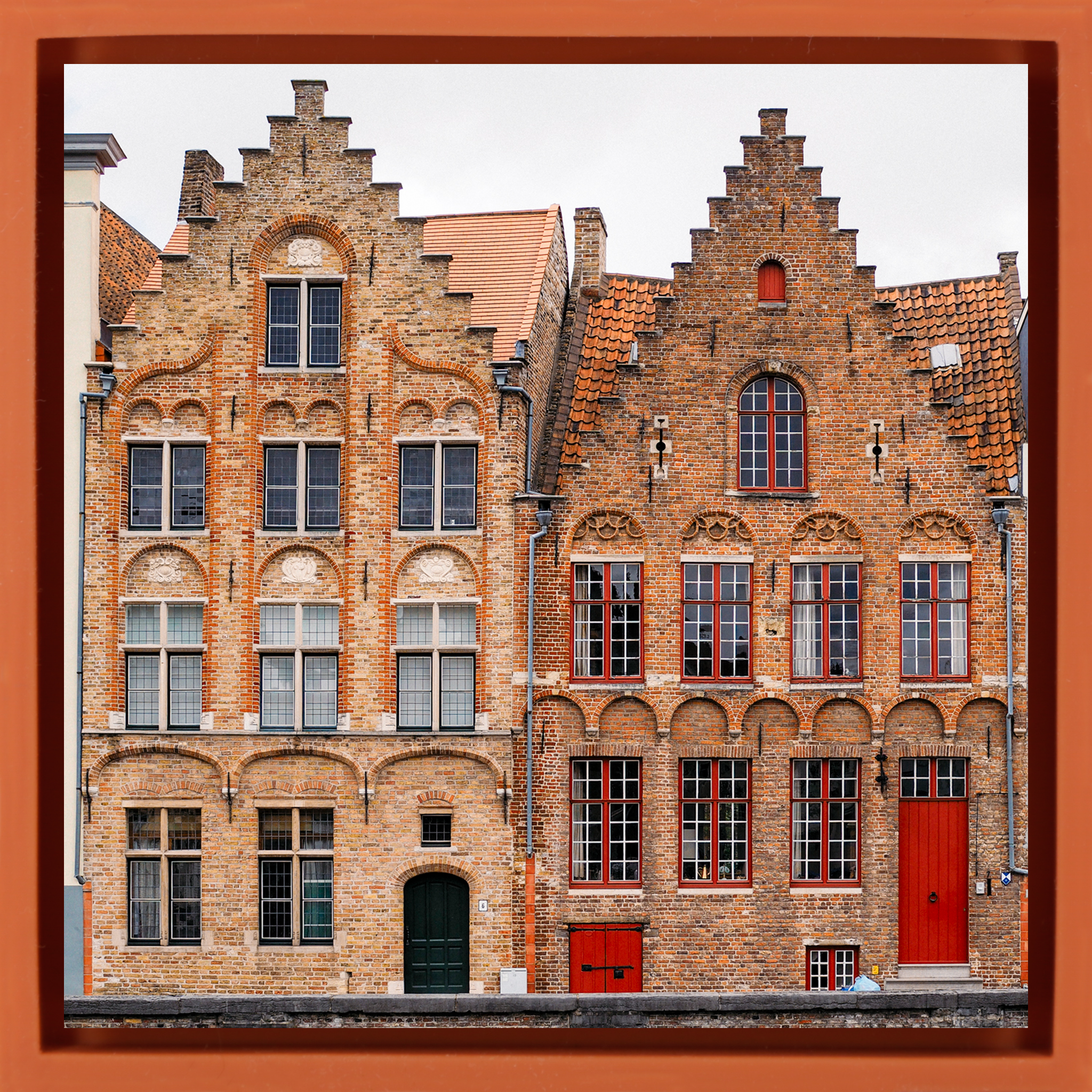 Brugge Old Town - Oranje Wrapp
