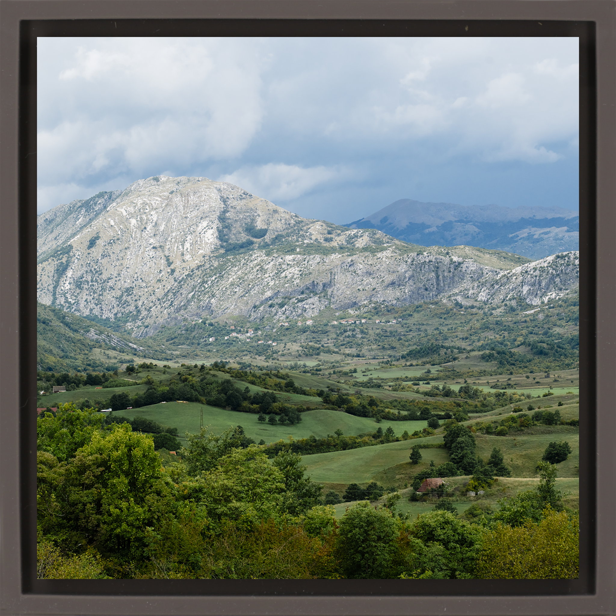 Balkan Peaks- Brown Wrapp