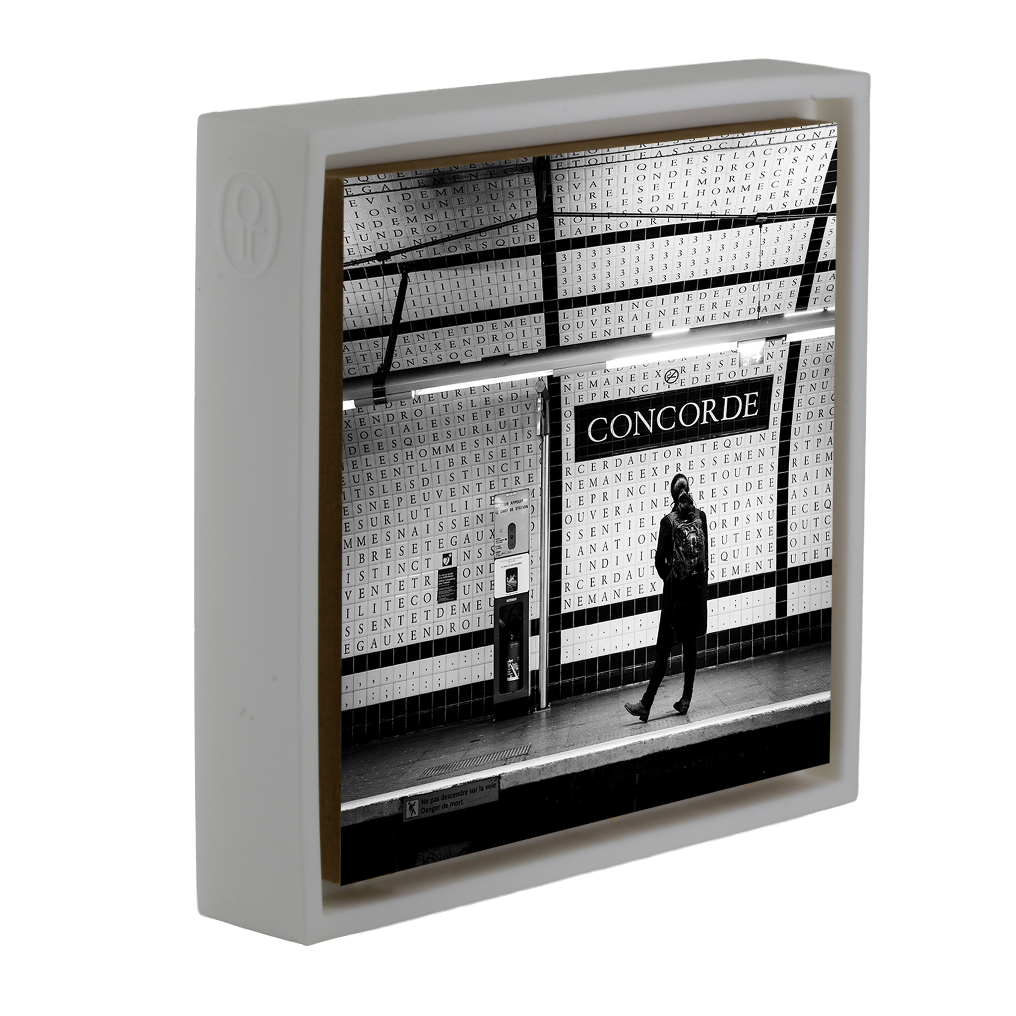 Paris Metro- White Wrapp