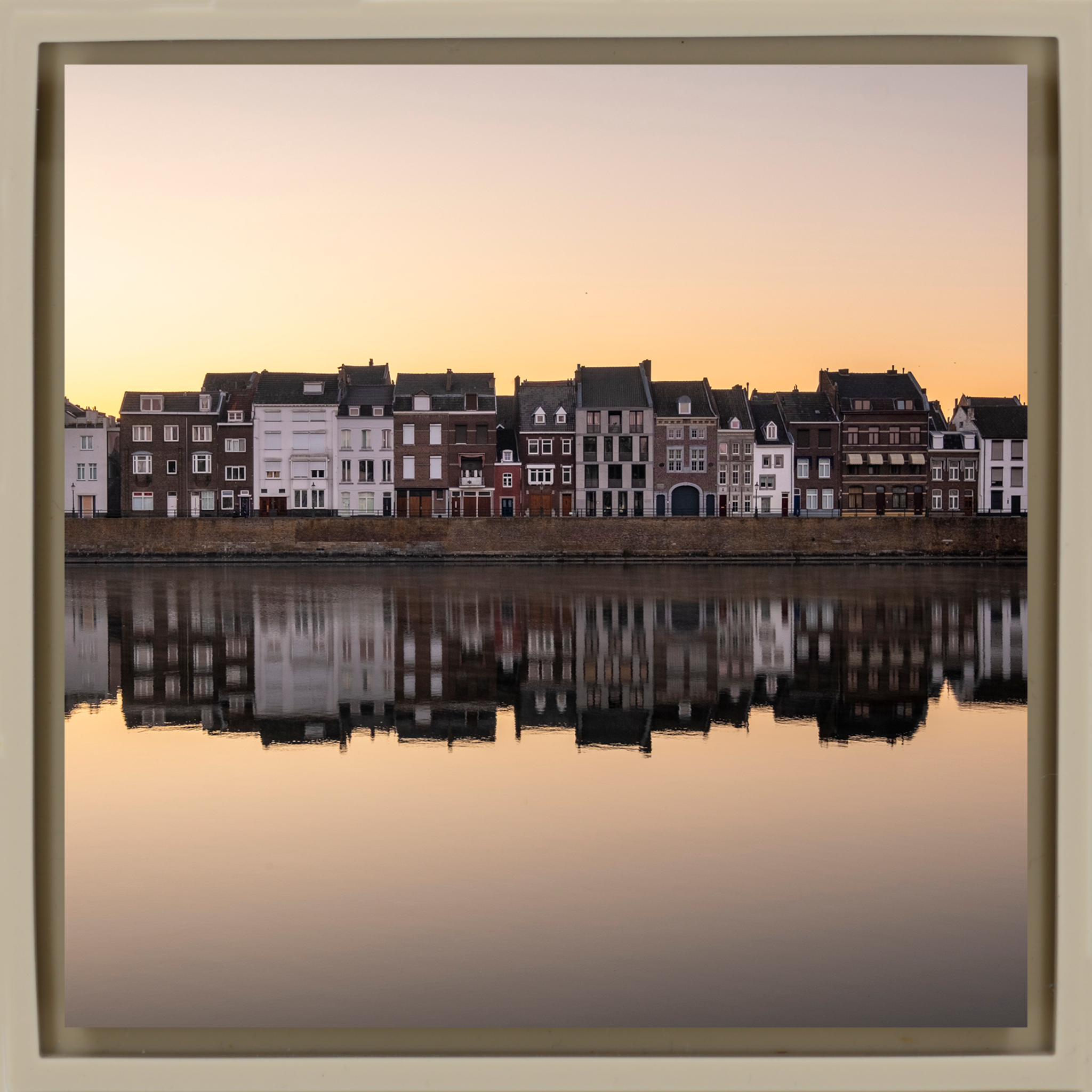 Maastricht on the Maas - Zandkleurige Wrapp