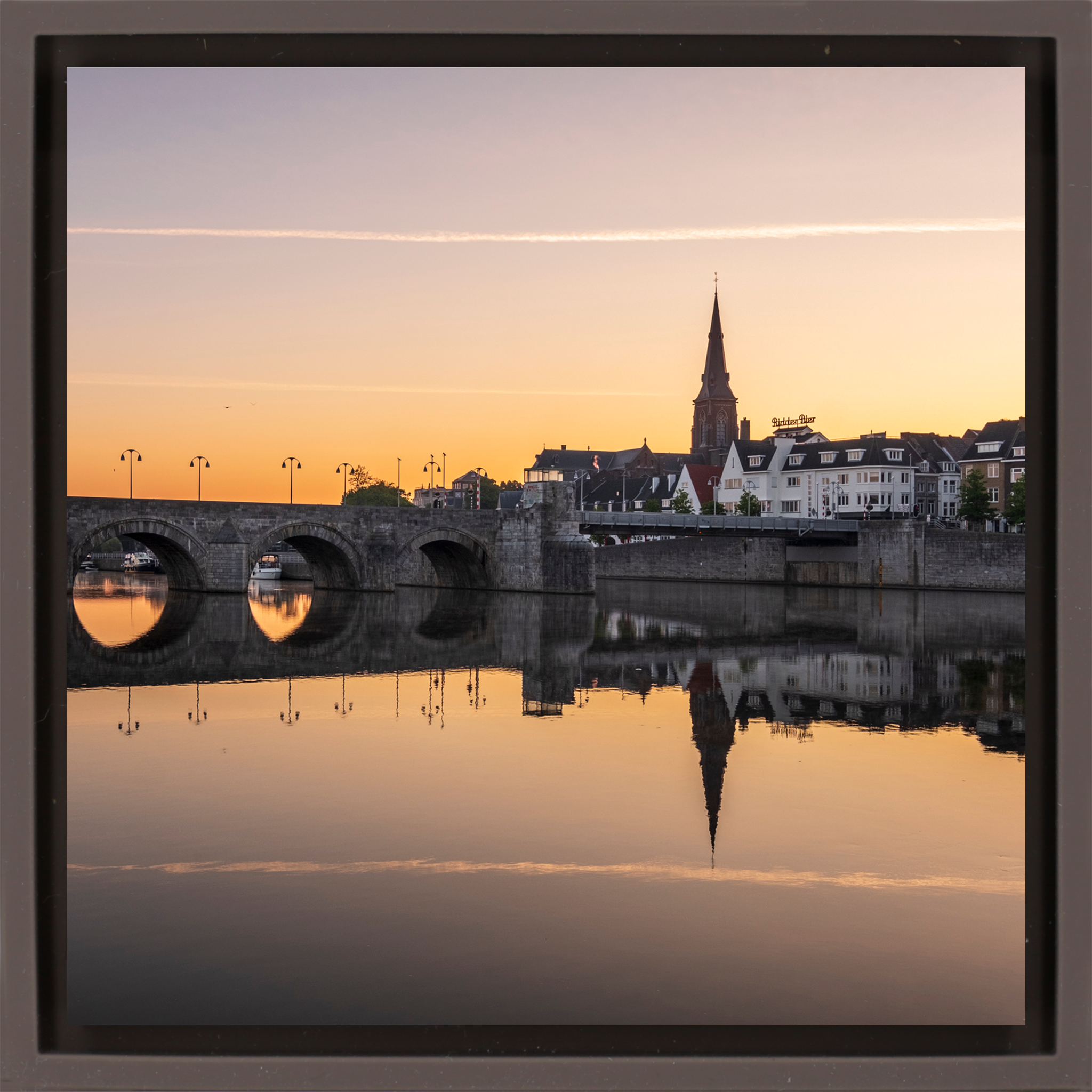 St Servaas Bridge - Bruine Wrapp