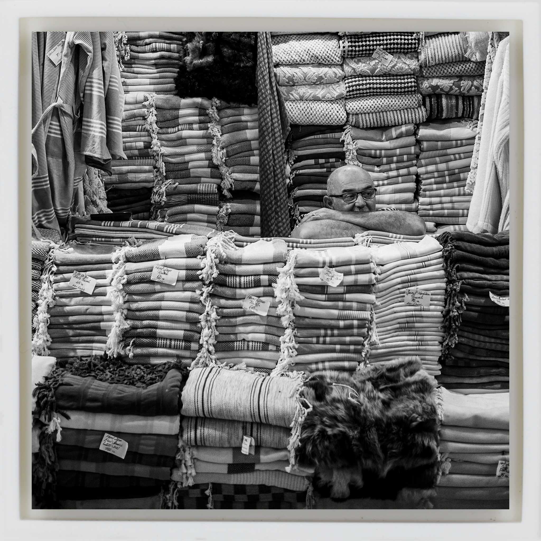 Quiet Day at the Market- White Wrapp