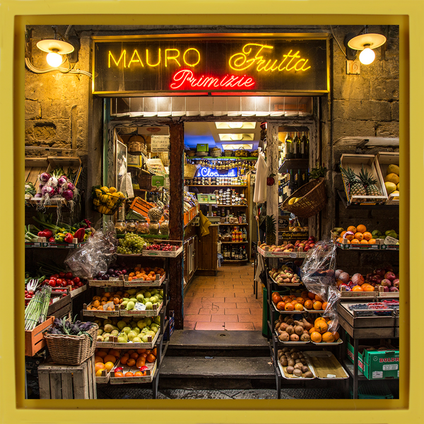 Mauro Frutta in FLorence - Yellow Wrapp