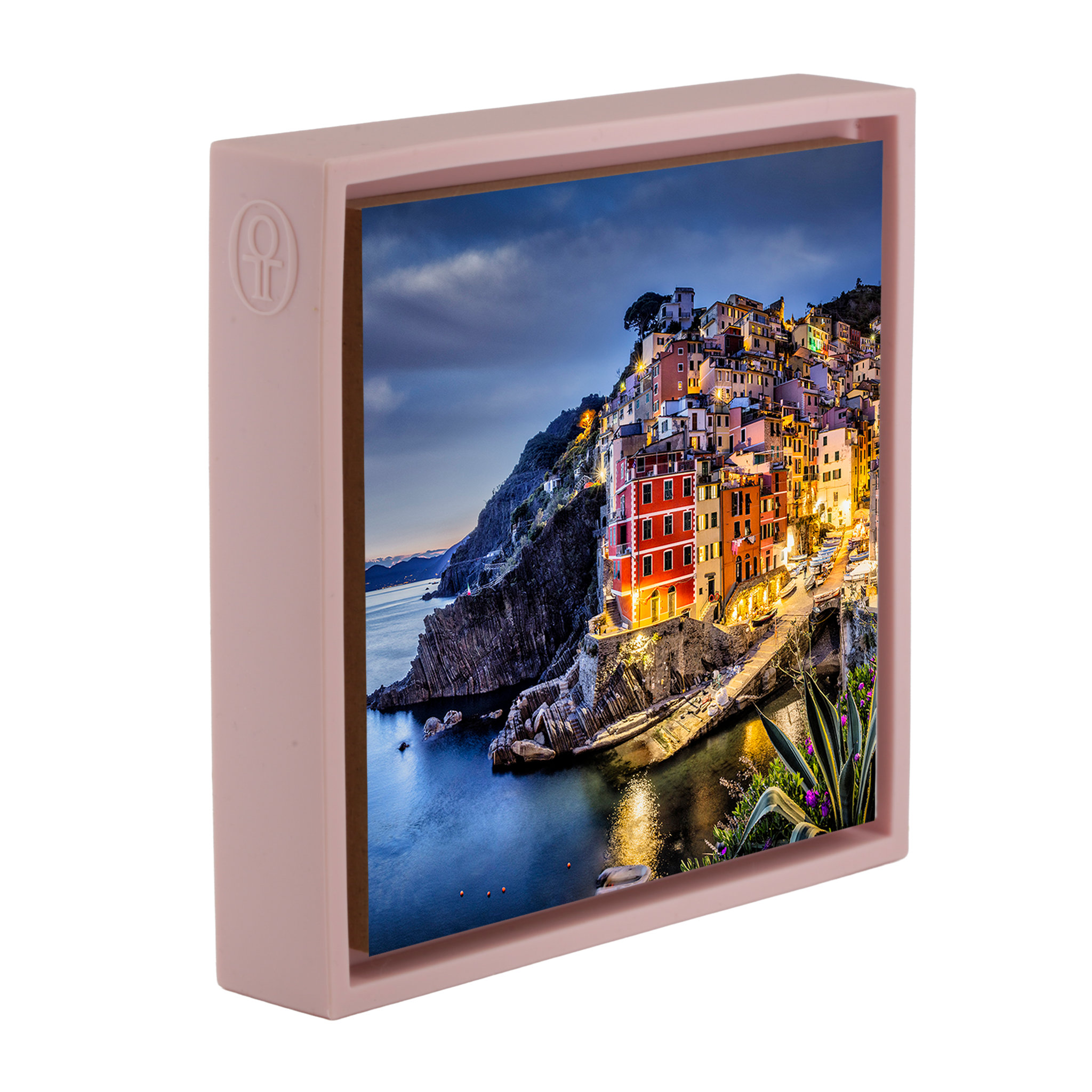 Riomaggiore in The Cinque Terra - Roze Wrapp