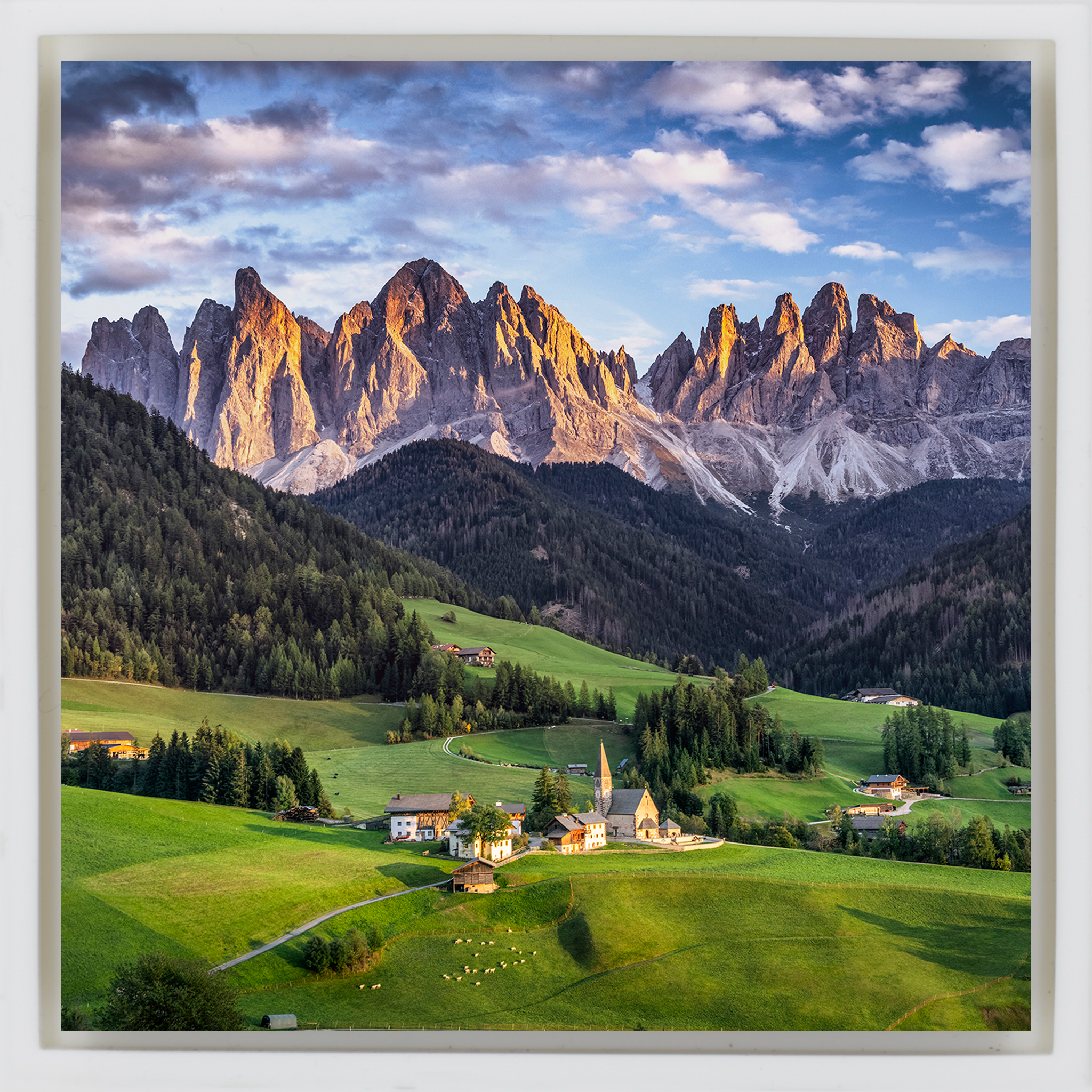 Église Santa Magdalena - Enveloppe blanche