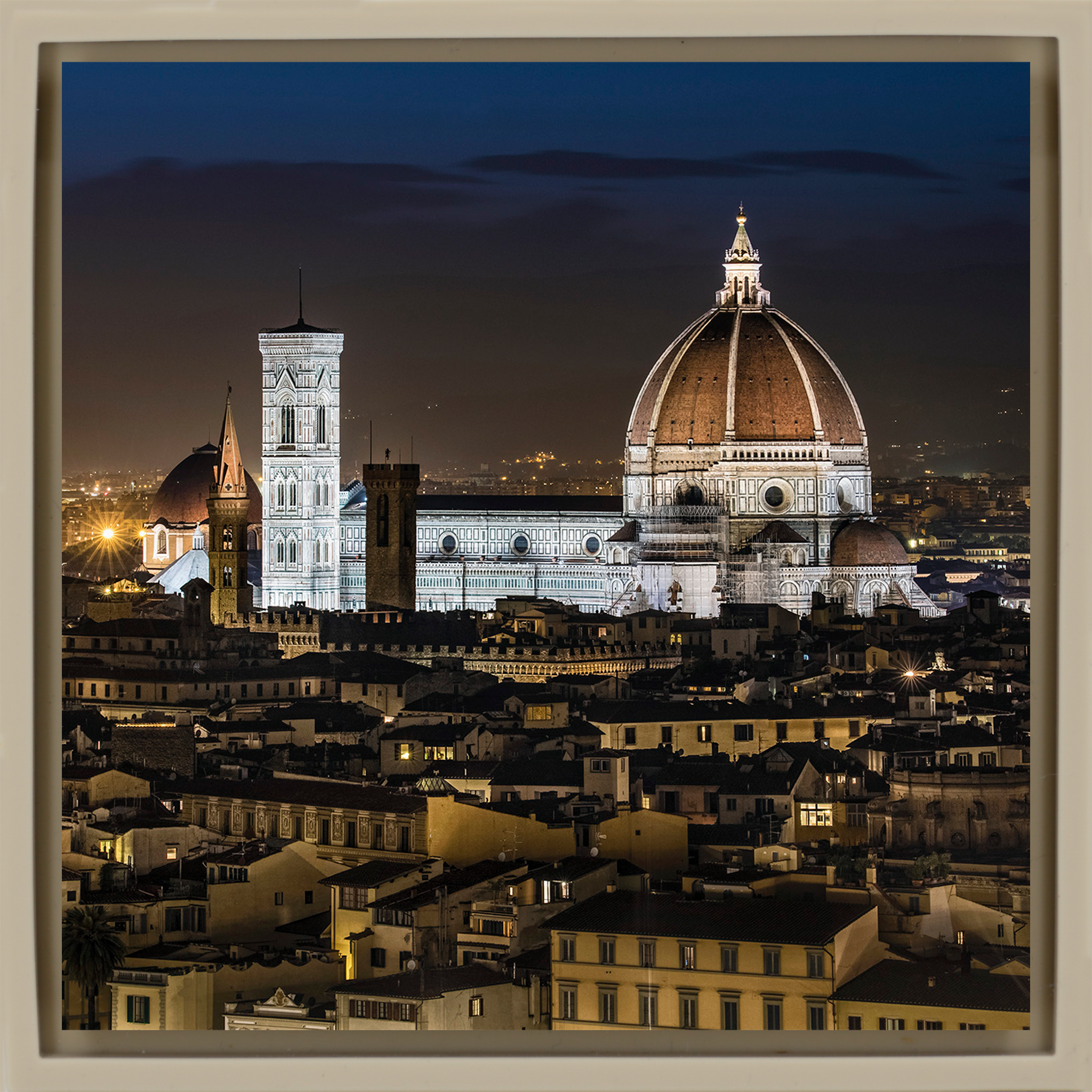 The Duomo After Dark - Zandkleurige Wrapp