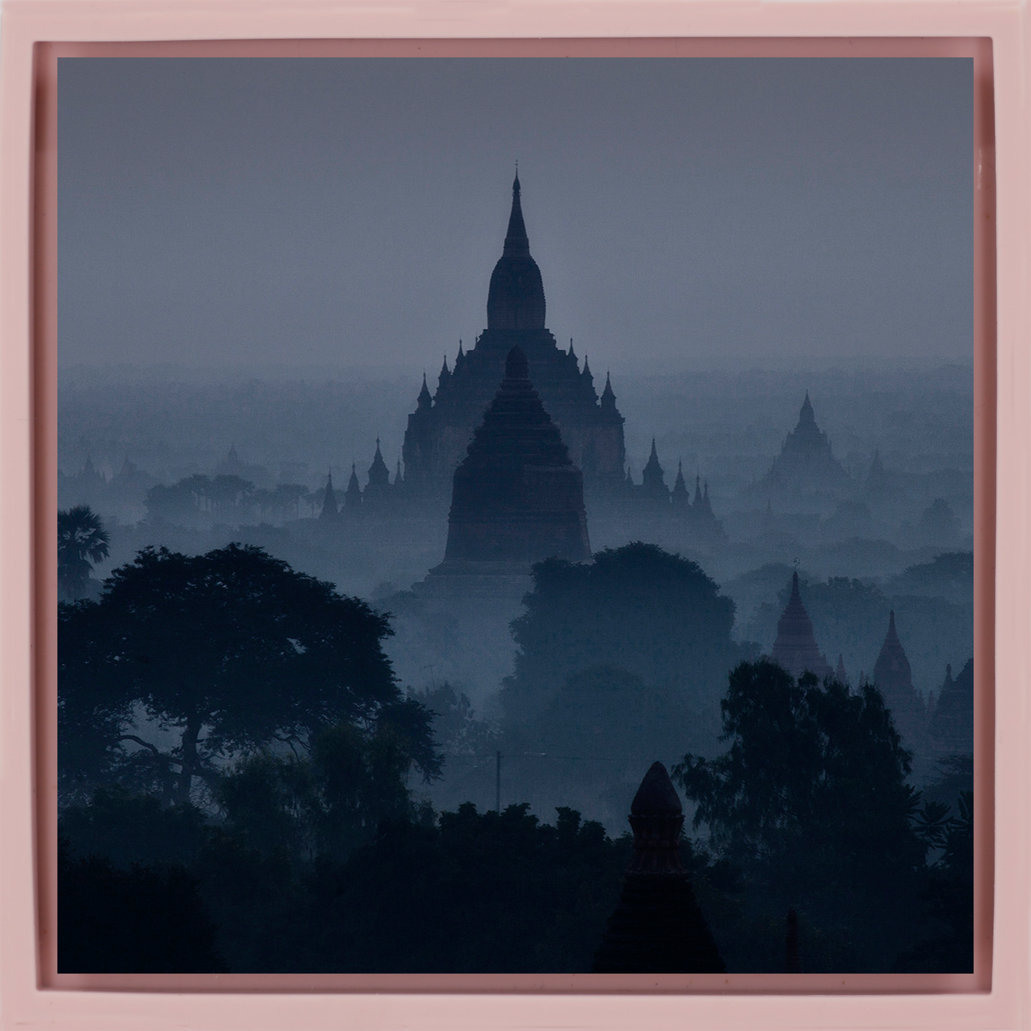 The Temples of Bagan Burma at Sunrise - Roze Wrapp