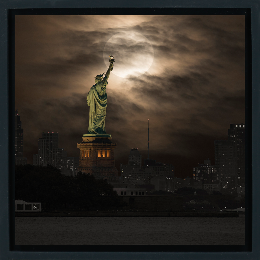 Lady Liberty - Black Wrapp