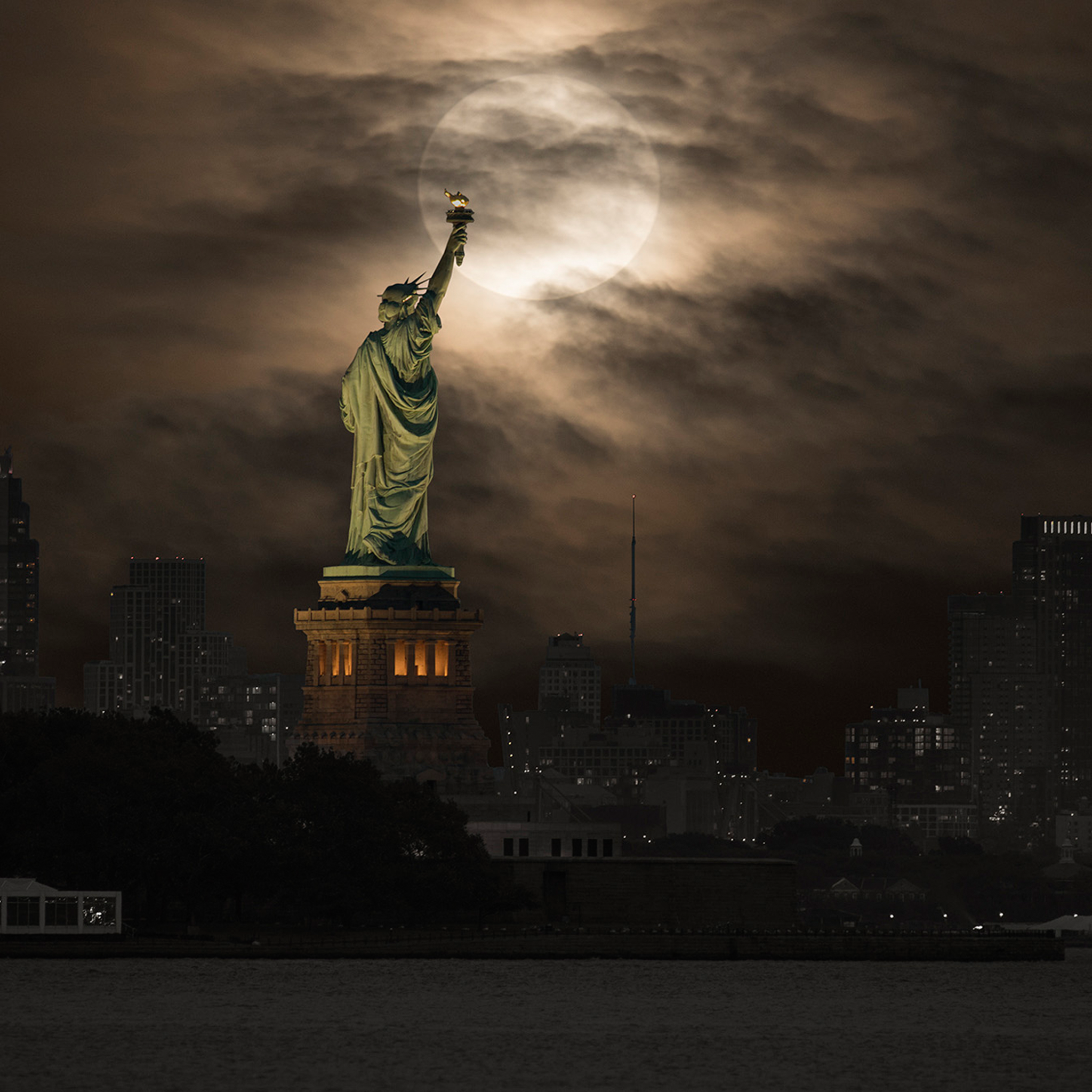 Lady Liberty- Collection: USA