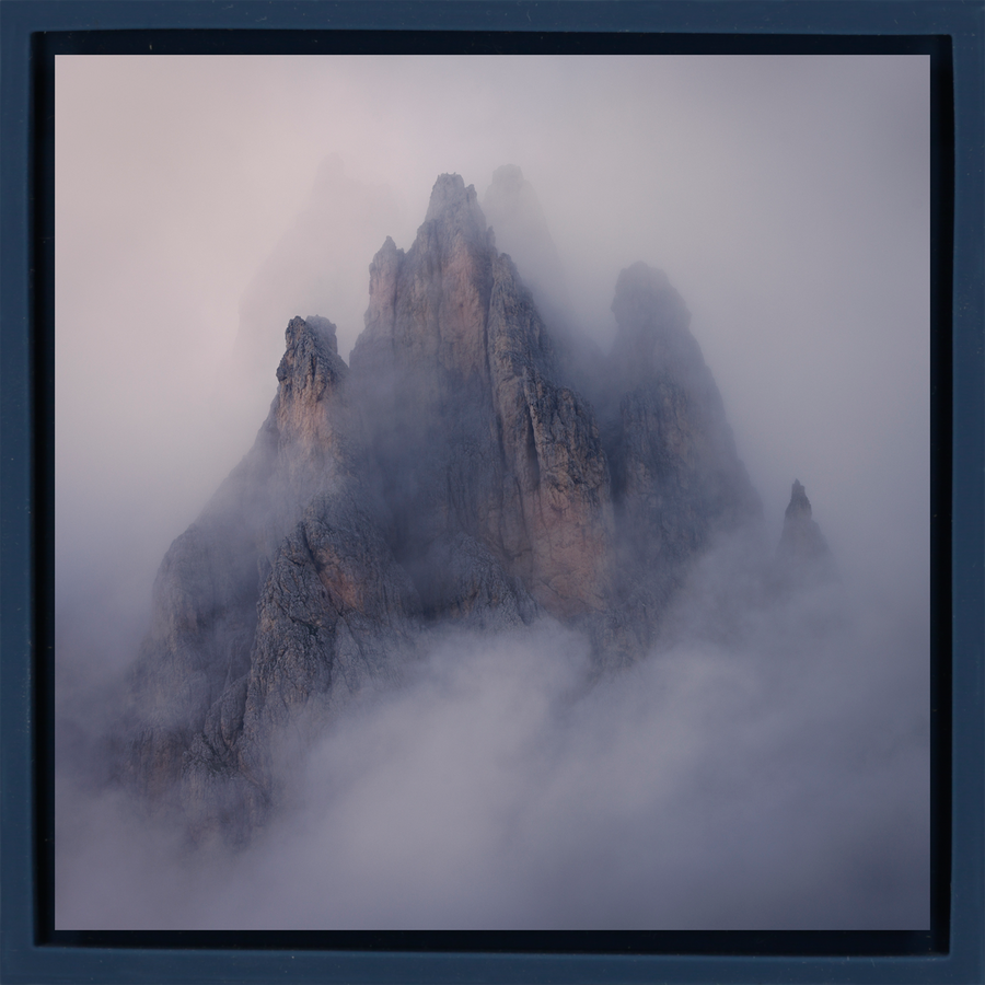 Stone Vapor in Dolemites - Dark Blue Wrapp