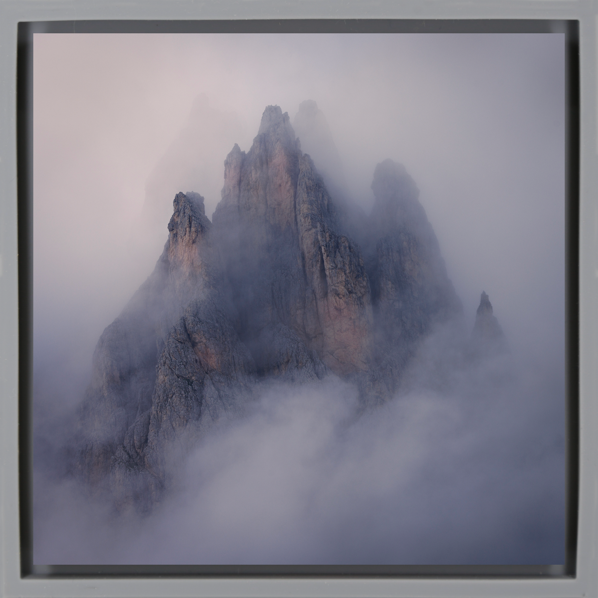 Stone Vapor in Dolemites - Grijze Wrapp