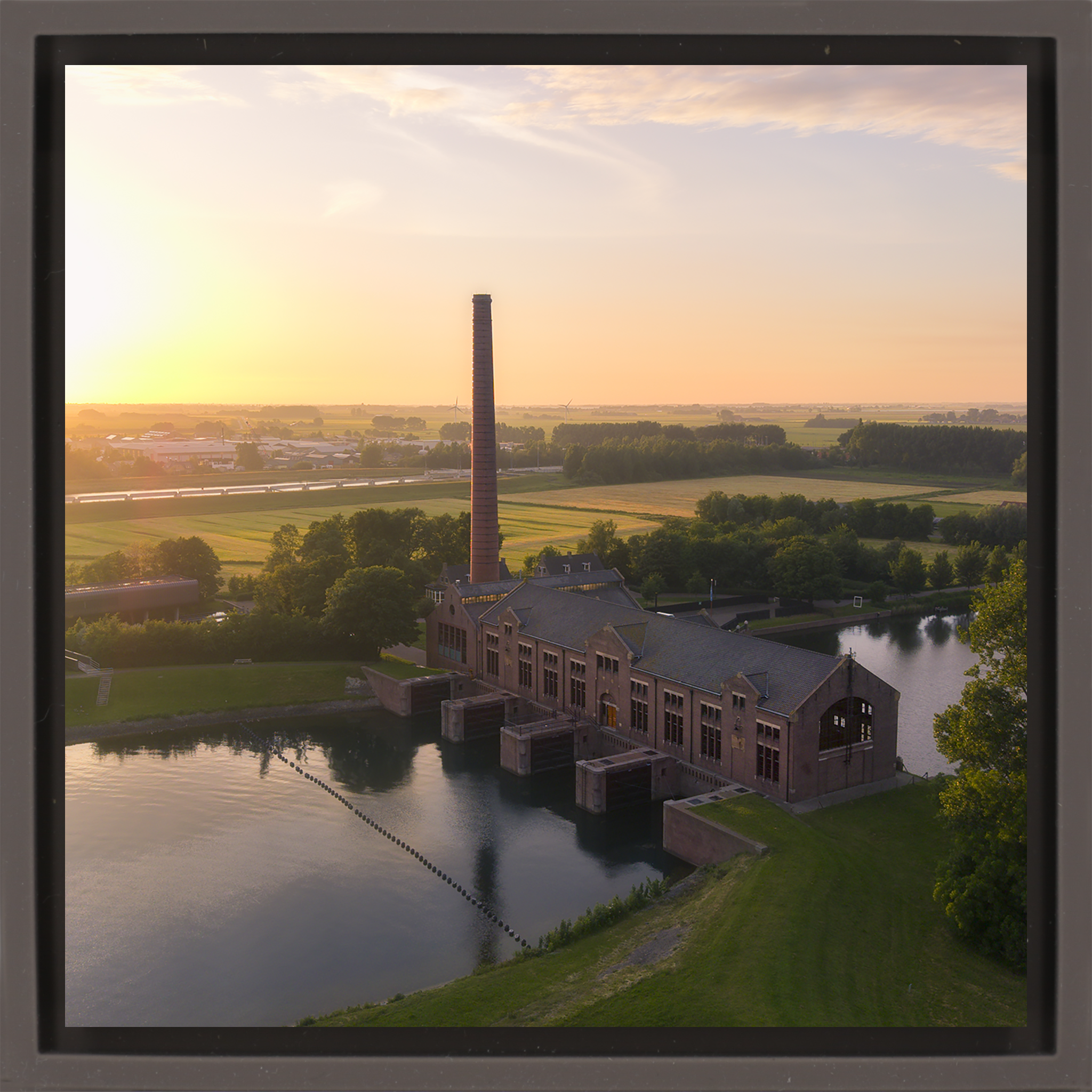 Woudagemaal- Brown Wrapp