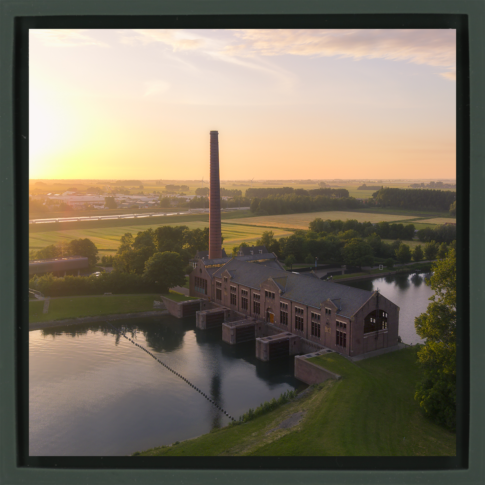 Woudagemaal- Dark Green Wrapp