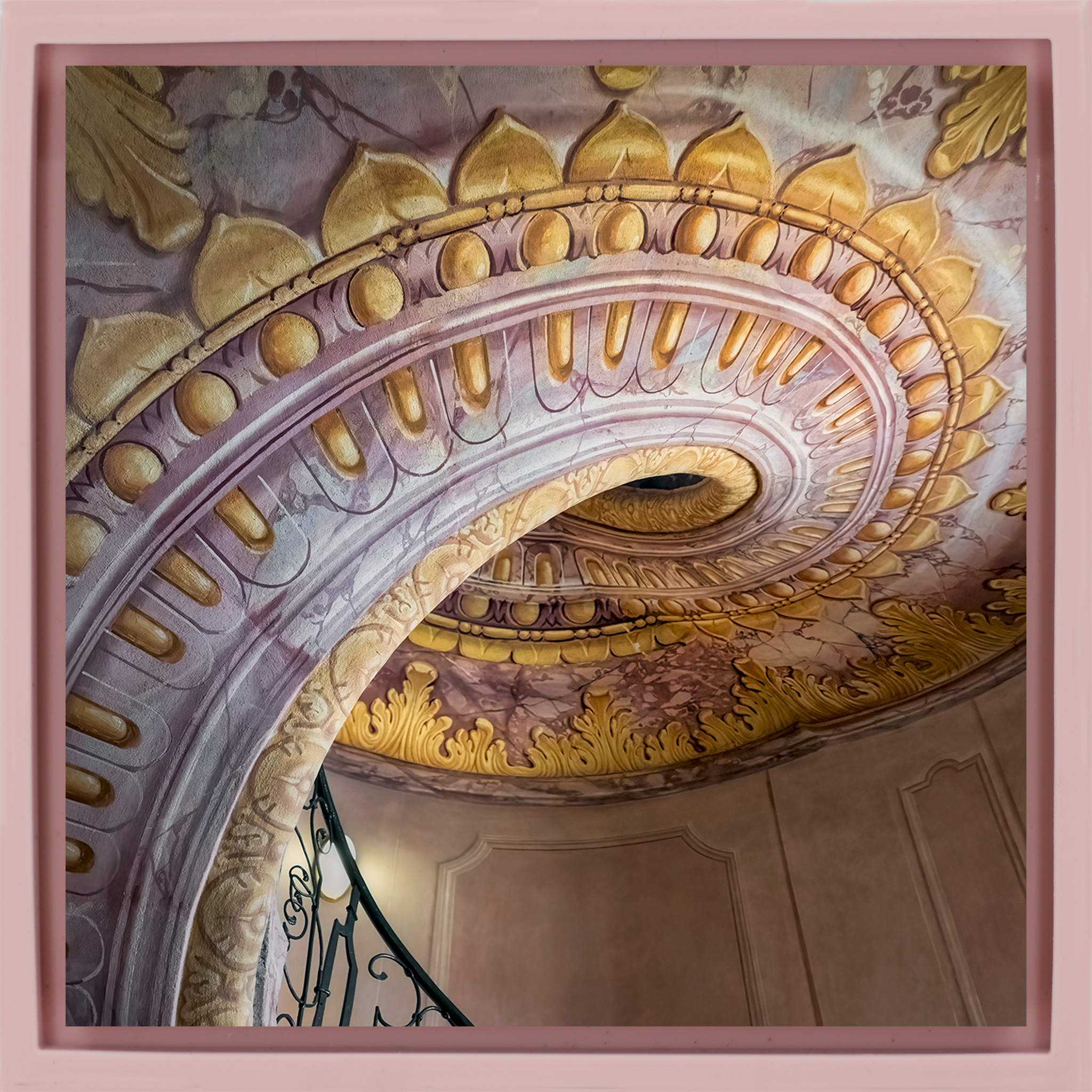 Melk Abbey Stairs - Roze Wrapp