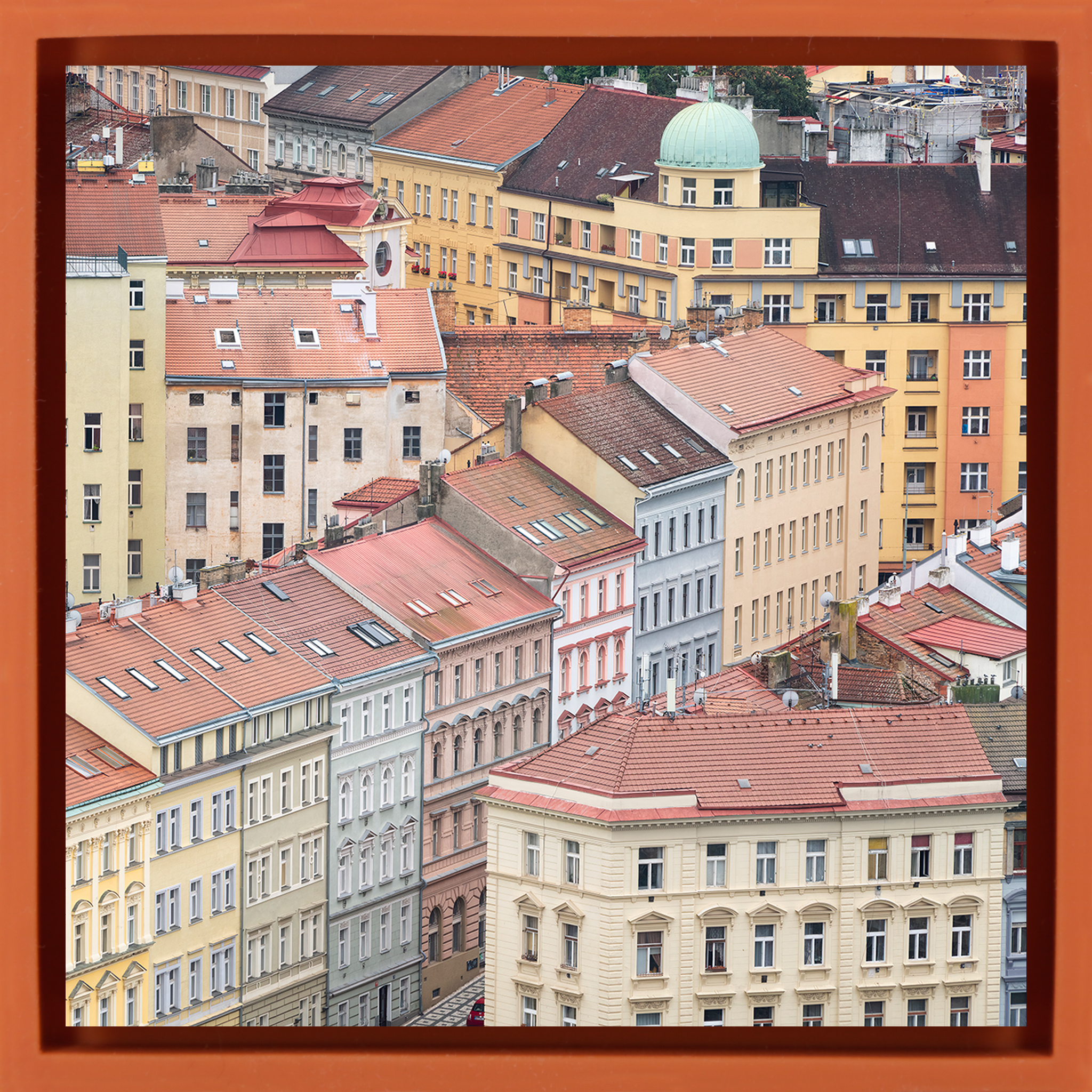 Prague Streets - Oranje Wrapp