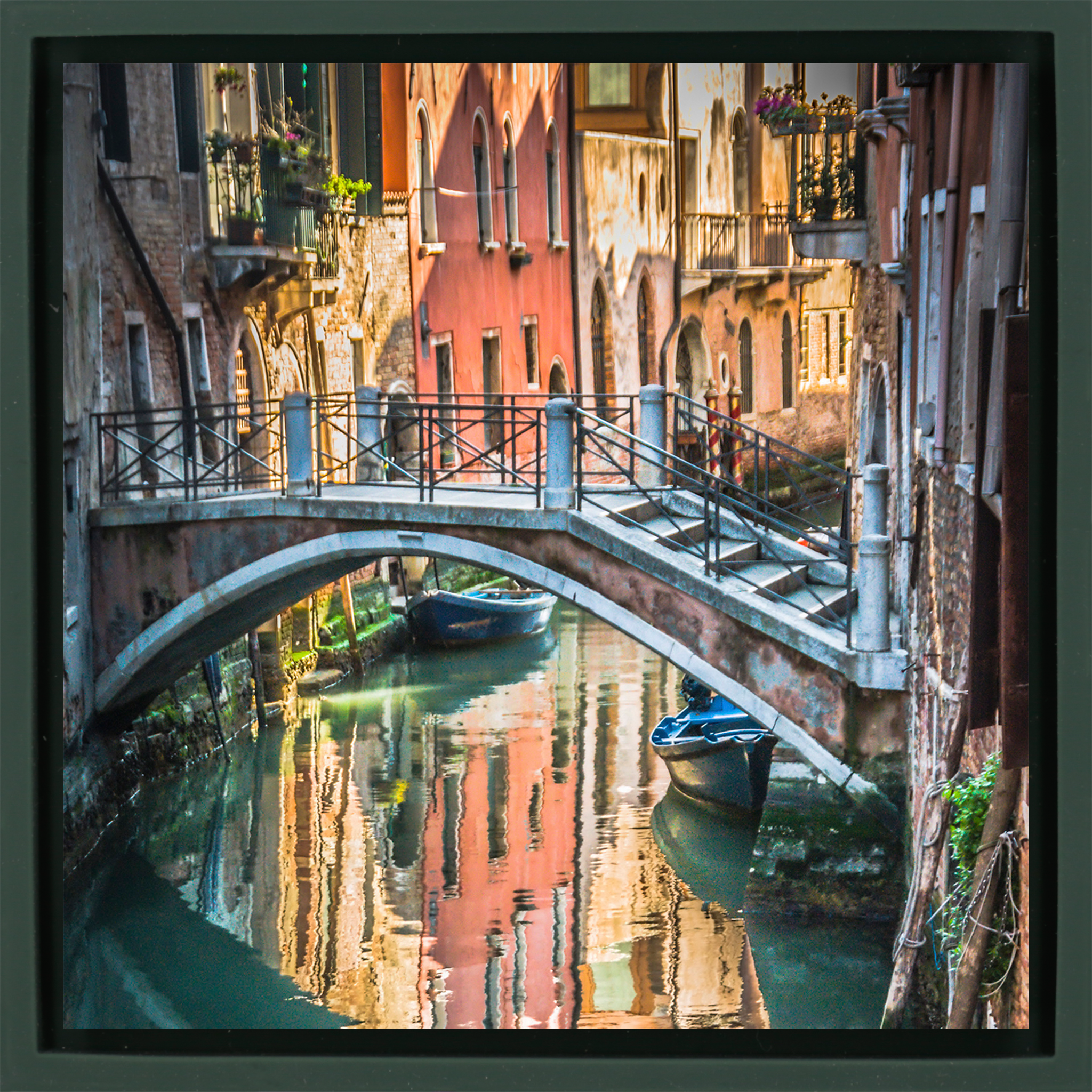 Venice Bridge - Dark Green Wrapp