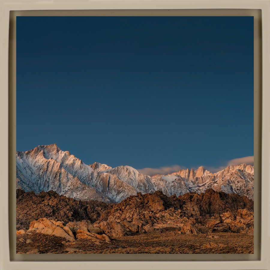 Lone Whitney before Sunrise - Zandkleurige Wrapp